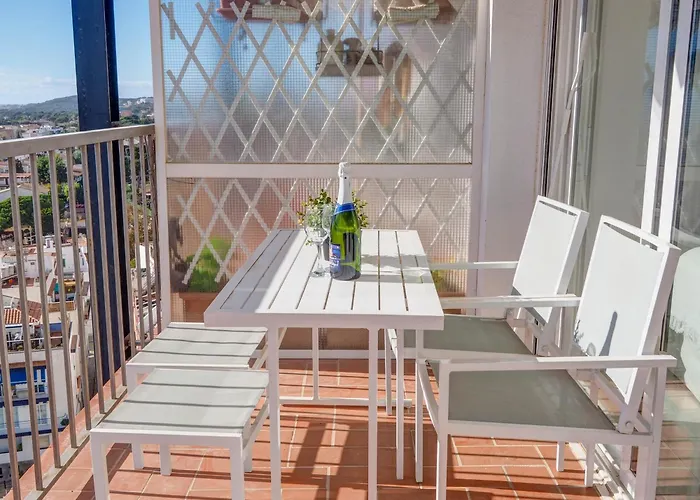 Apartman Diamond By Hello Homes